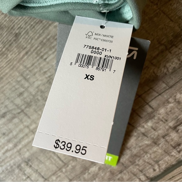 NWT GapFit Eclipse Sports Bra - Picture 7 of 9